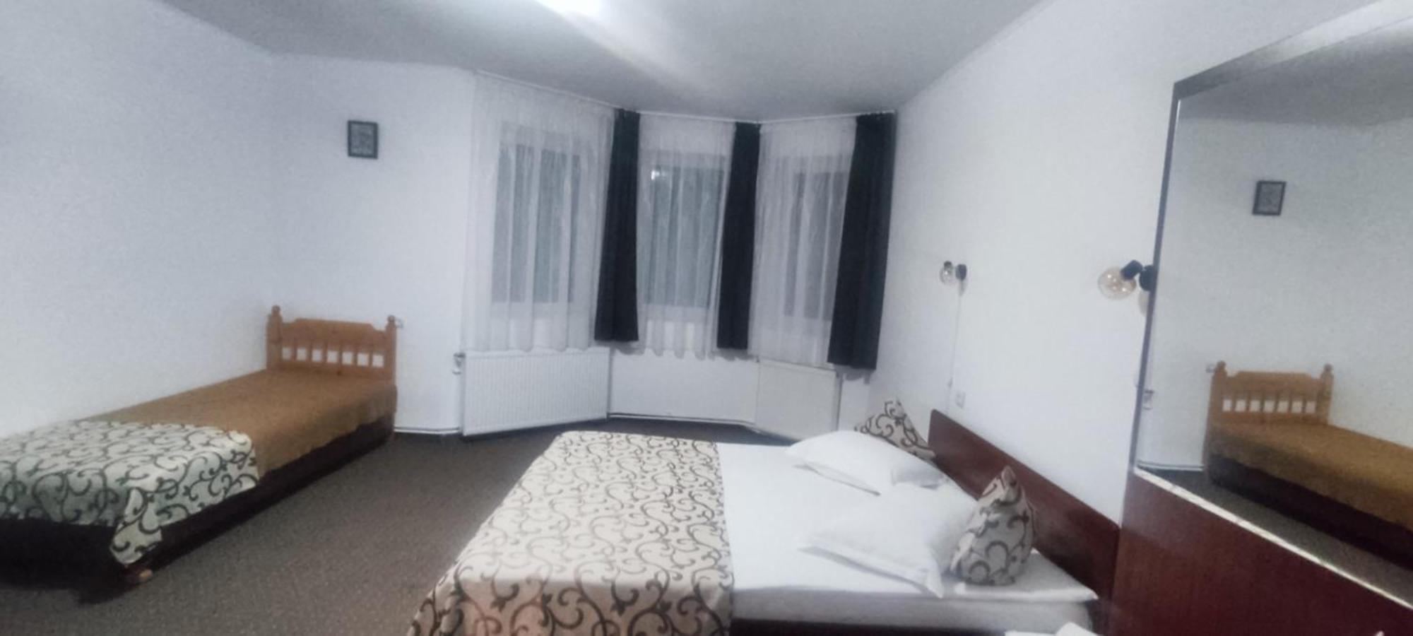 Pensiunea Sorina Casa Alba Moeciu De Sus Esterno foto